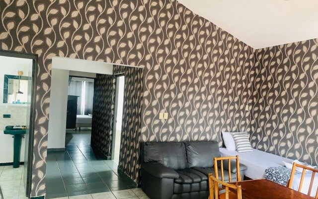 Hotel Y Suites Bausan