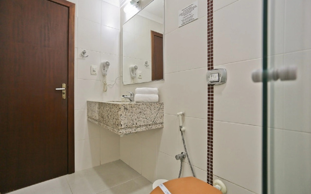 Sandri City Hotel