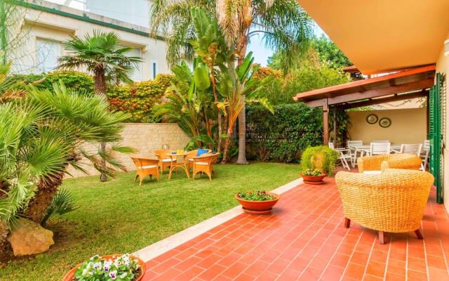 Sea View From Private Garden Terrace With Barbecue