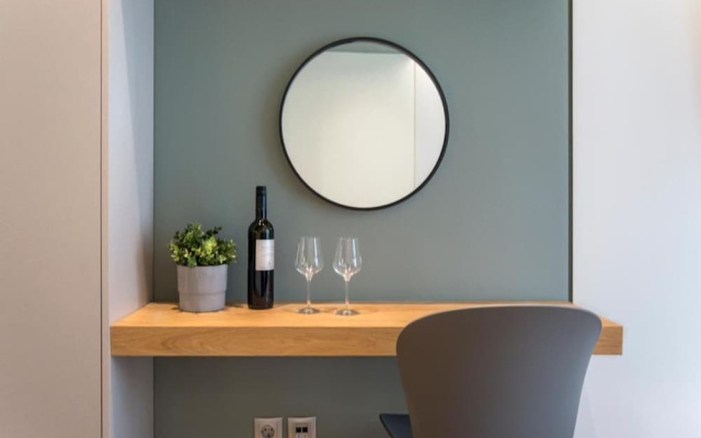 Athena Urban Retreat Apartment