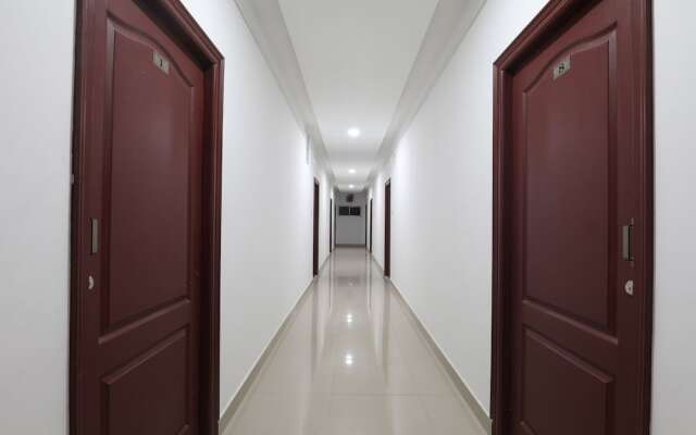 OYO 17279 Royal Inn Hotel