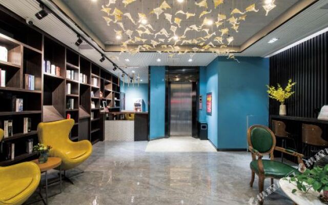 Xingman Light Luxury Hotel