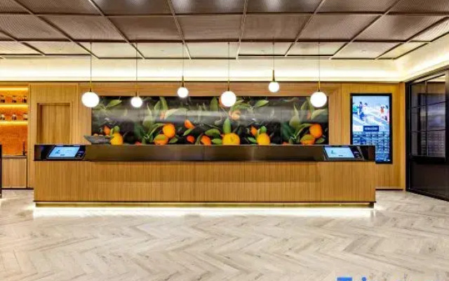 Orange Hotel (Tangshan North Railway Station)