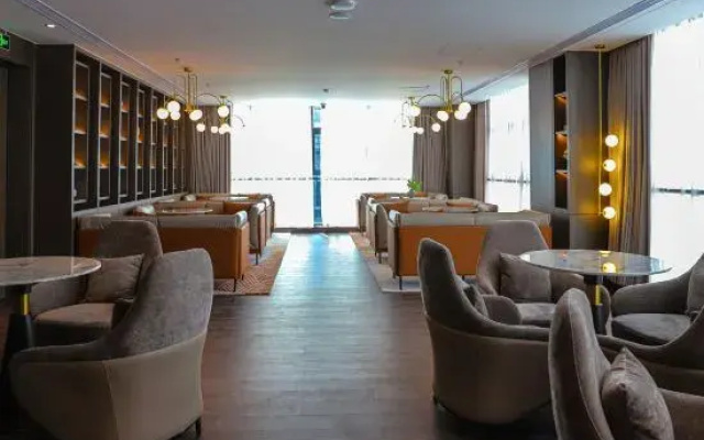 Qingyang Hongrui Yaju Hotel