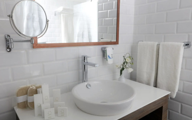 Design Plus Seya Beach Hotel