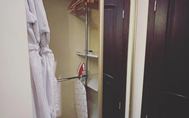 Двокімнатні апартаменти на Лукіяновича, 3