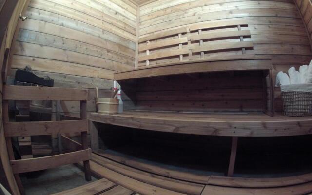 Vagabond Lodge at Kicking Horse Resort