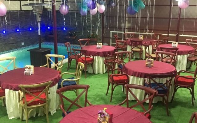 Boulevard Hotel Apartments