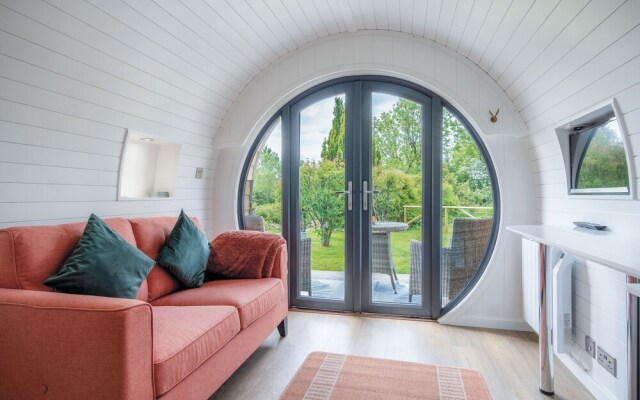 Woody's - 1 Bedroom Pod - Cold Inn