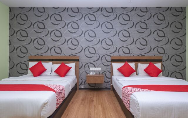 OYO 503 Hotel Aromas JB