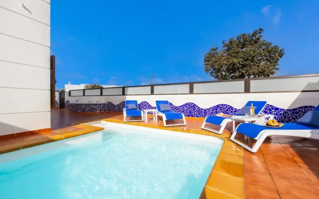 Villa Dulce in Tias With 4 Bedrooms and 2 Bathrooms