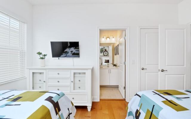 Rvh_507r Contempo Landing 6 Bedroom Home