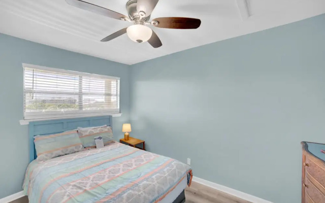 Seaside Beach & Racquet 1315