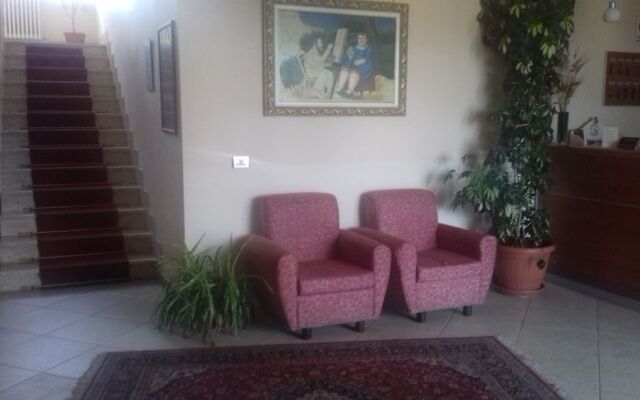 Hotel Caimo Bed-Breakfast