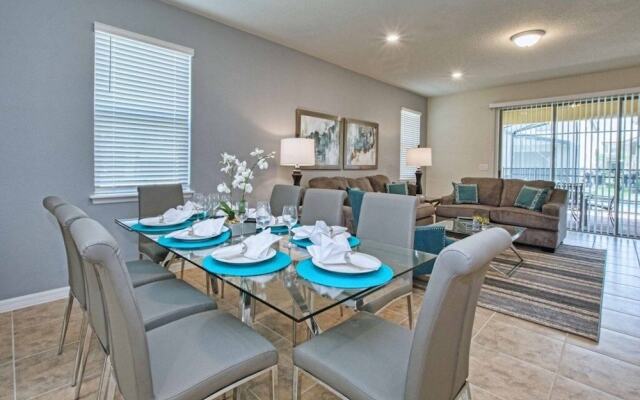 Solterra - 6 Bedrooms House w-pool-7043SR 6 Home by RedAwning