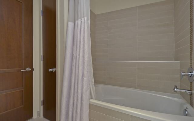 NEW Two bedroom condo in Channelside Tam