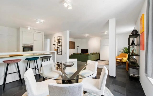 Classy Apartment in City Center with Large Balcony