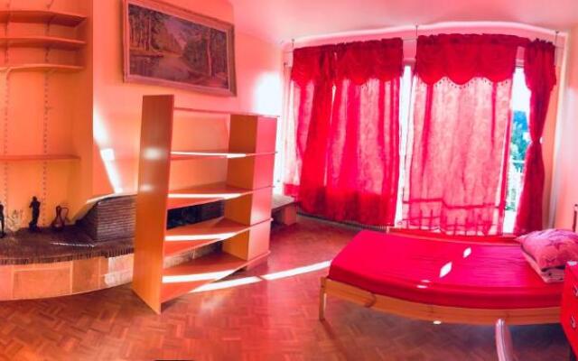 Confortable-House