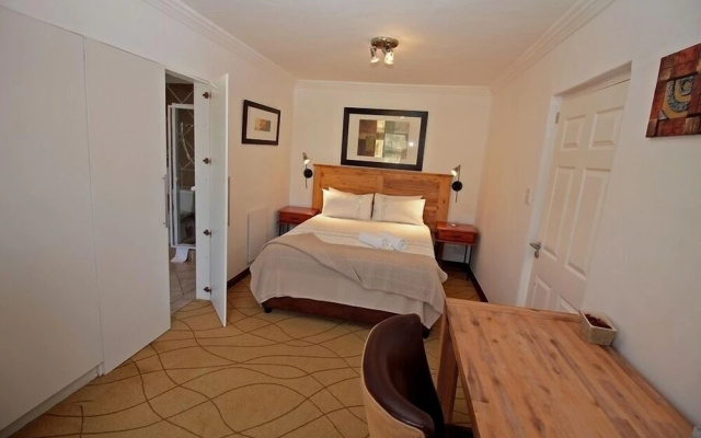 Kwantu Guesthouses