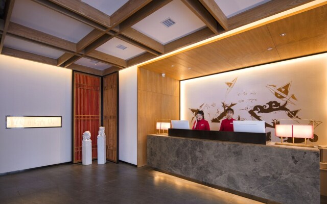 Qianna Hotel Xinxiang
