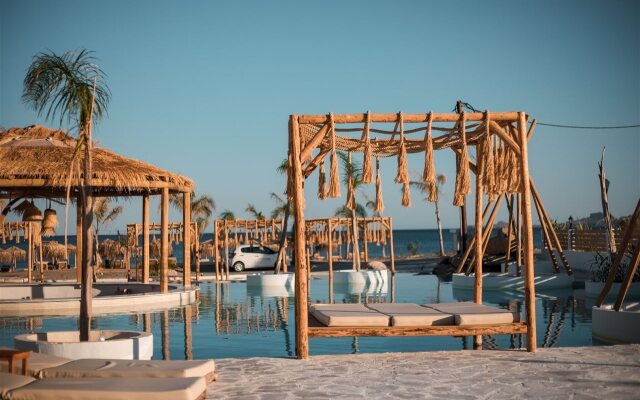 Alia Luxury Suites and Spa