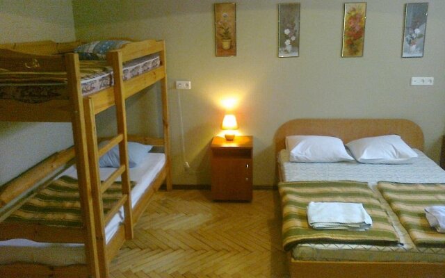Yaroslav Hostel