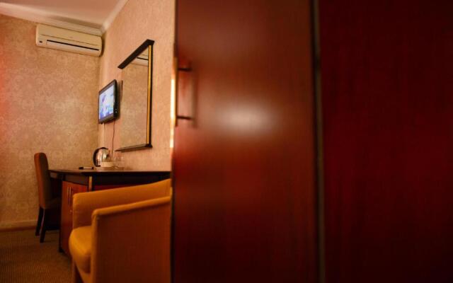 Almaty-Tranzit N1 Hotel