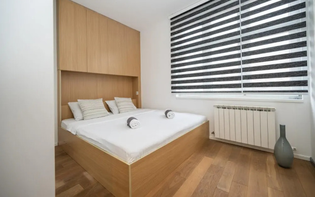 Design 1bdr Apartment With City View