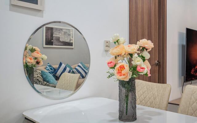 Luxury Sunwah Apartment near Landmark 81 - City View