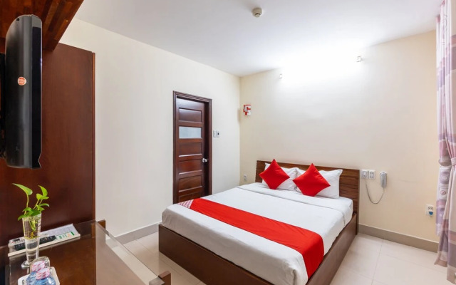 OYO 403 Bao Quyen Hotel