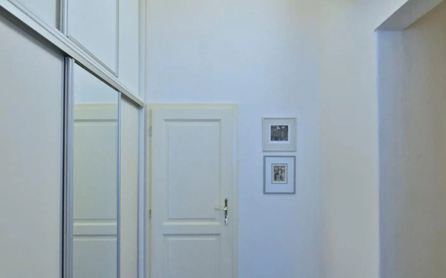 Kafka's Head Apartment