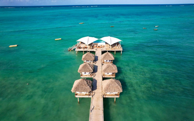 Blue Moon Resort