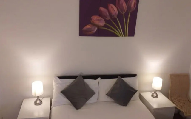 Metrolets 3 Serviced Accommodation