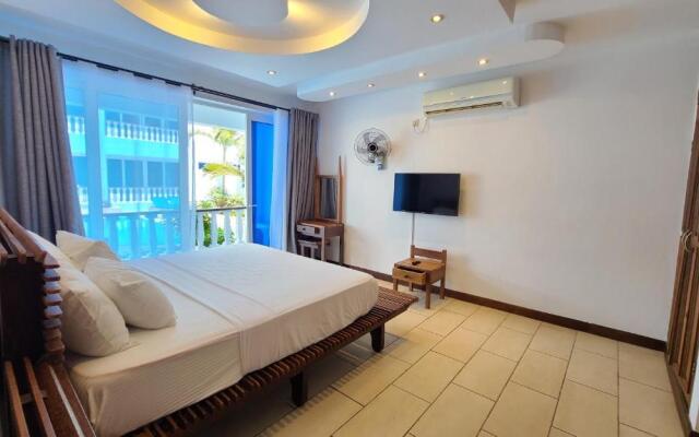 c3 Cowrie Shell Residences