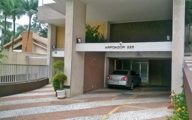 Apartamento Edifício Arpoador (Praias Asturias-Tombo)