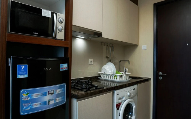 Deluxe And Comfortable Studio Puri Mansion Apartment