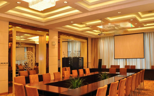 Oriental Hotel