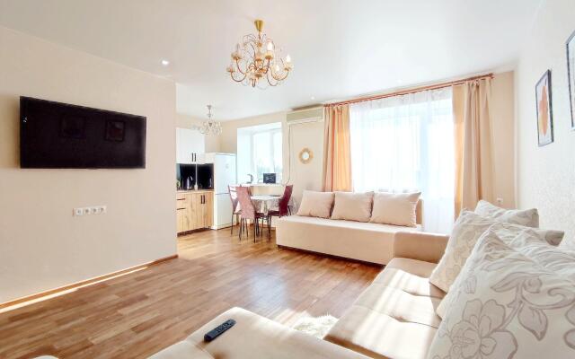 Апартаменты на улице Петра Ильичева 4