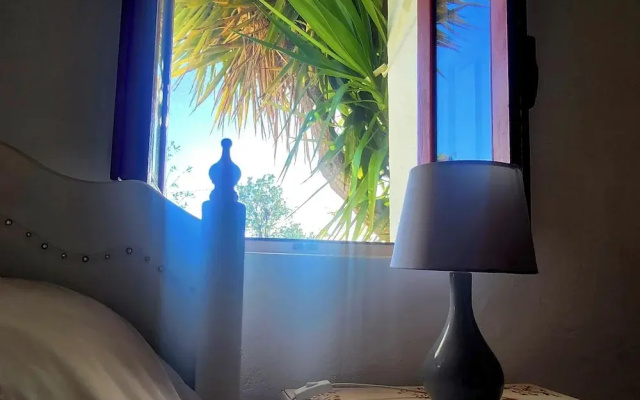 Casita-5guests-pool-patio-bbq-parking-fireplace