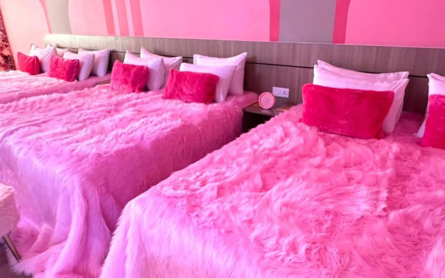 Yellow Bee Resort Cililitan – Guest Rooms – Jakarta