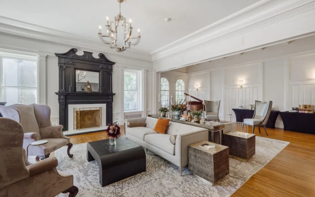 Graystone Inn
