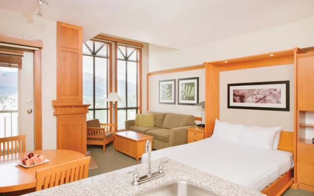 Pan Pacific Whistler Mountainside