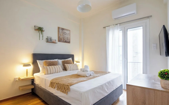 Zephyr 3-Bedroom Apartment in Athens