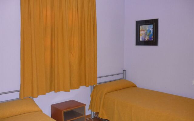 Albergue Inturjoven Punta Umbria - Hostel