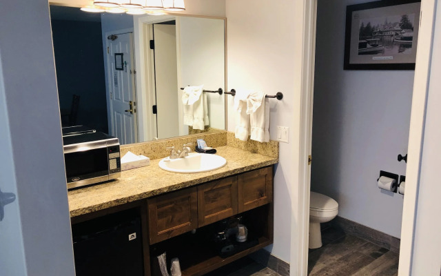 POSTMARC Hotel and Spa Suites