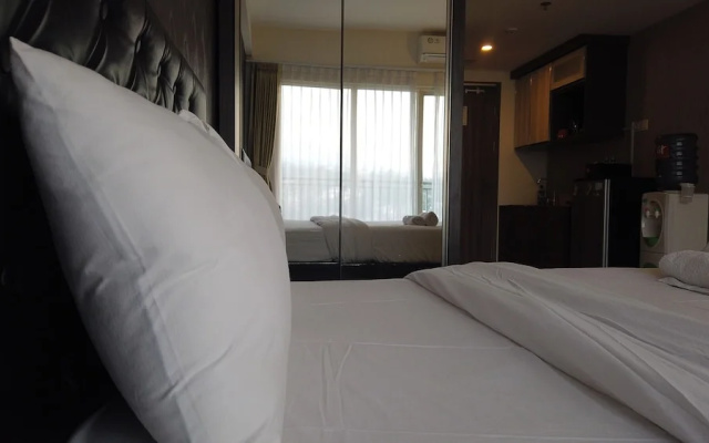Classic Studio Room Galeri Ciumbuleuit 3 Apartment