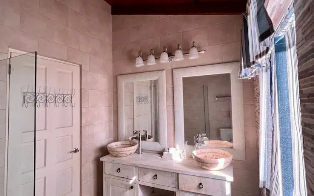 Palm Beach Villa Aruba - Great Location