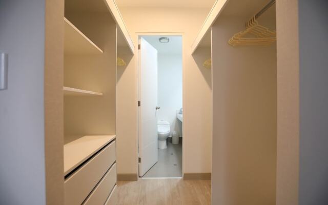 Apt con vista al Mar a una calle del Malecón