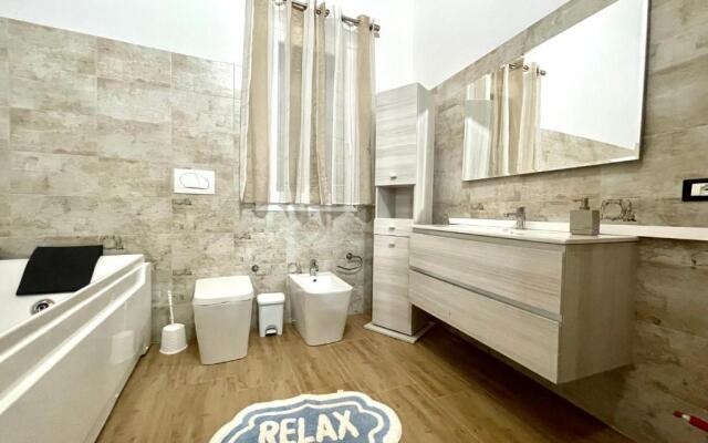 Villa Nunzia con piscina, sauna e idromassaggio.