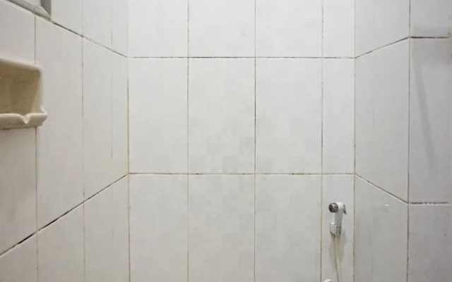 OYO 93355 Maestro Home Syariah